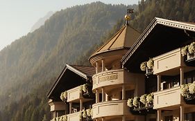 Gardena Groednerhof - Hotel & Spa
